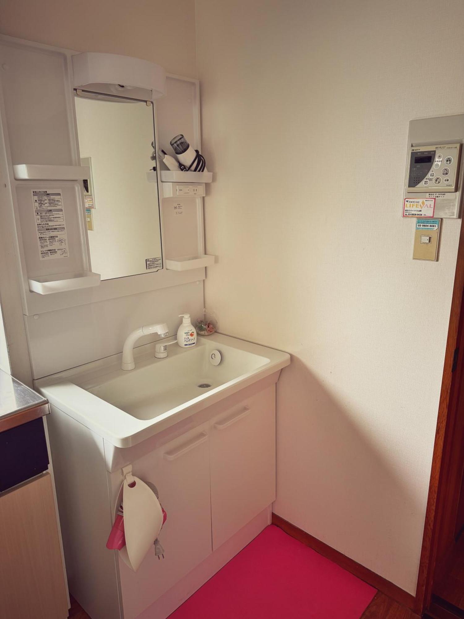 Uhome Ueno Hotel Токіо Екстер'єр фото
